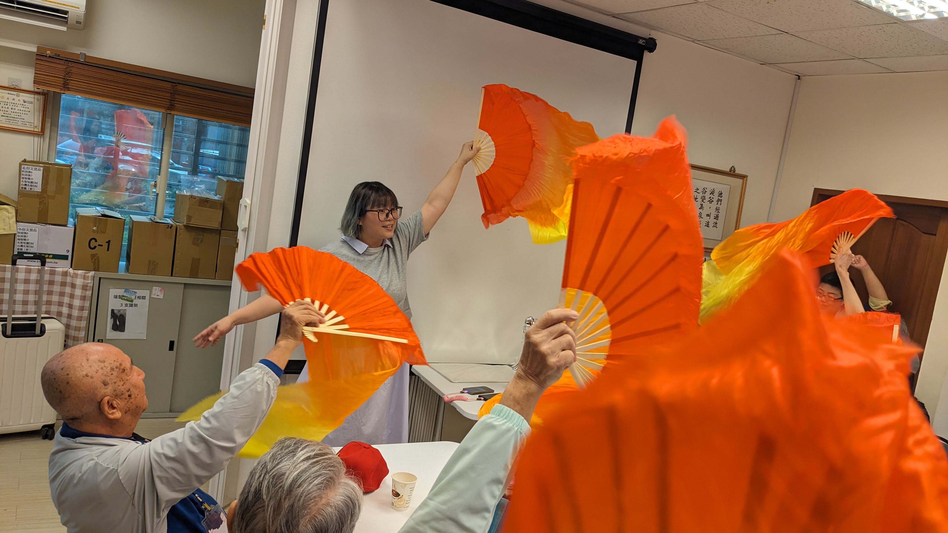 甘泉回憶花絮 - 歡聚一堂